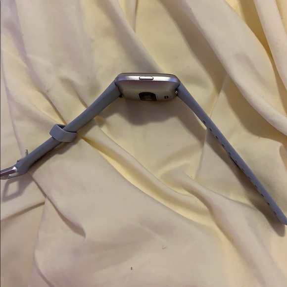 Fitbit Versa - Picture 4 of 4